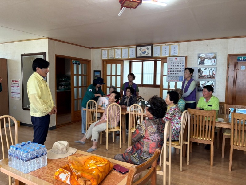 [크기변환]2-2. 관련사진(거제시 농업인 안전은 생활개선회 “안전리더”가 선도한다).jpeg