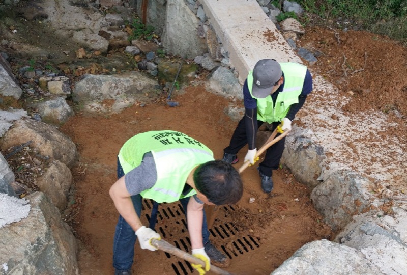 [크기변환]8-3. 관련사진(거제시, 안전한 여름, 촘촘한 점검 기획순찰 실시).jpg