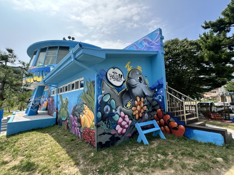 [크기변환]관련사진(와현해수욕장, 그래피티아트로 새 옷 입다) (6).jpg