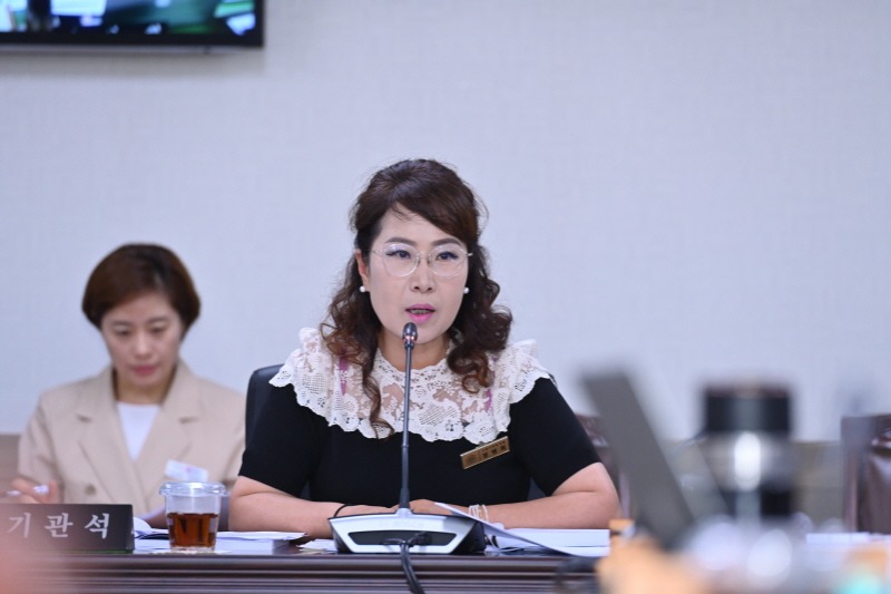 증빙자료1_250919(정명희의원) 거제시 종이 사용 줄이기 지원 조례 경상남도 최초 제정.jpg