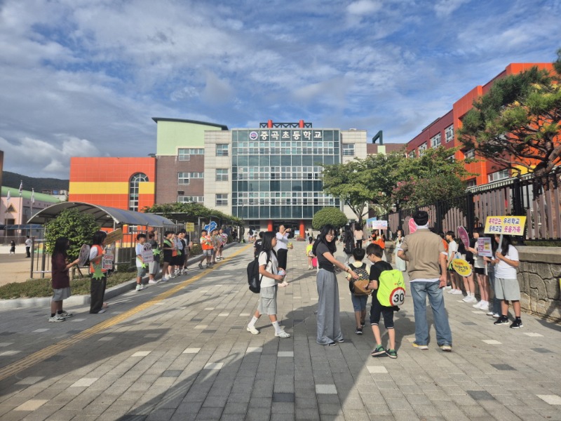 7-2. 또래상담자와함께전하는친구사랑메시지2.jpg