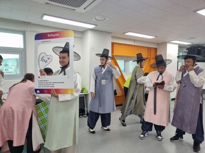 9-3. 거제외국인근로자지원센터, 추석맞이 전통문화 체험프로그램 성료-2.jpg