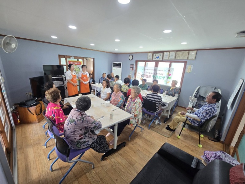 10-2. 거제시 대상별 맞춤형 식생활 교육 사업 추진1.jpg