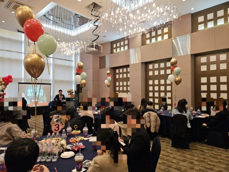 관련사진(거제시, 크리스마스송년파티 분위기 설렘페스타 성료) (1).jpg